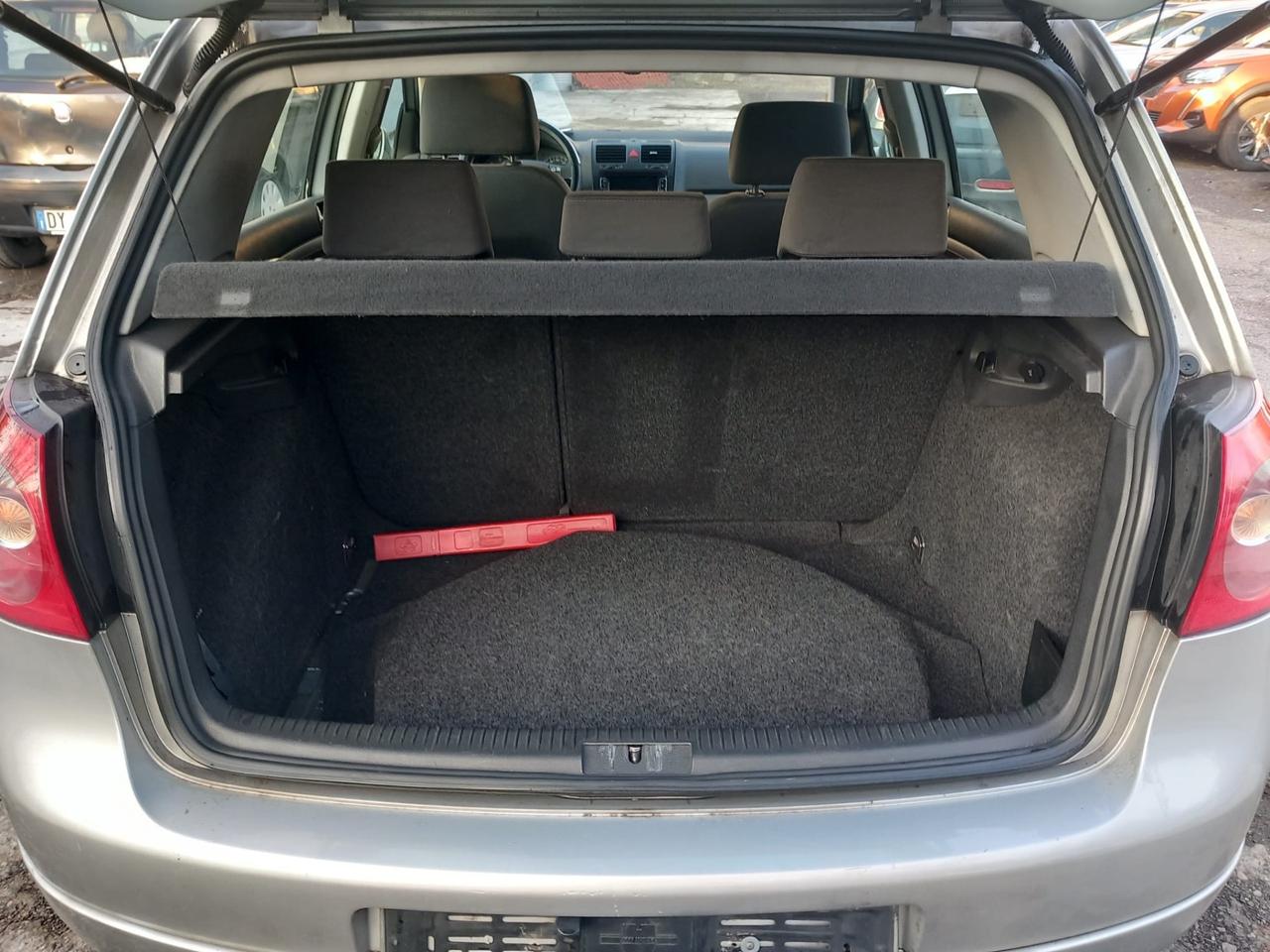 Volkswagen Golf 1.9 TDI 5p. Sportline