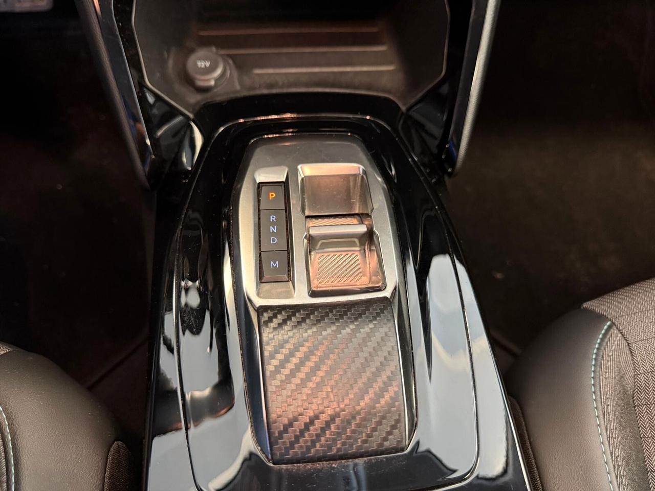 Peugeot 208 PureTech 100 Stop&Start EAT8 5 porte Allure