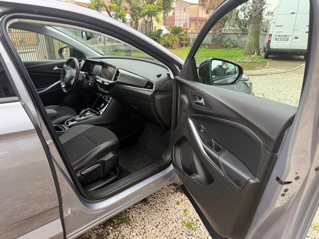 Opel Grandland 1.5 diesel Ecotec aut. Business Elegance