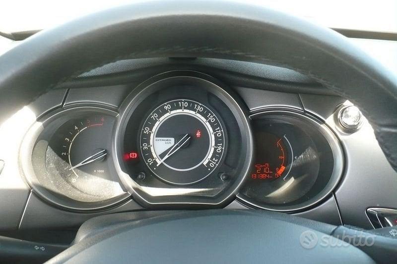 Citron C3 1.6 BlueHDi 75cv Live Edition