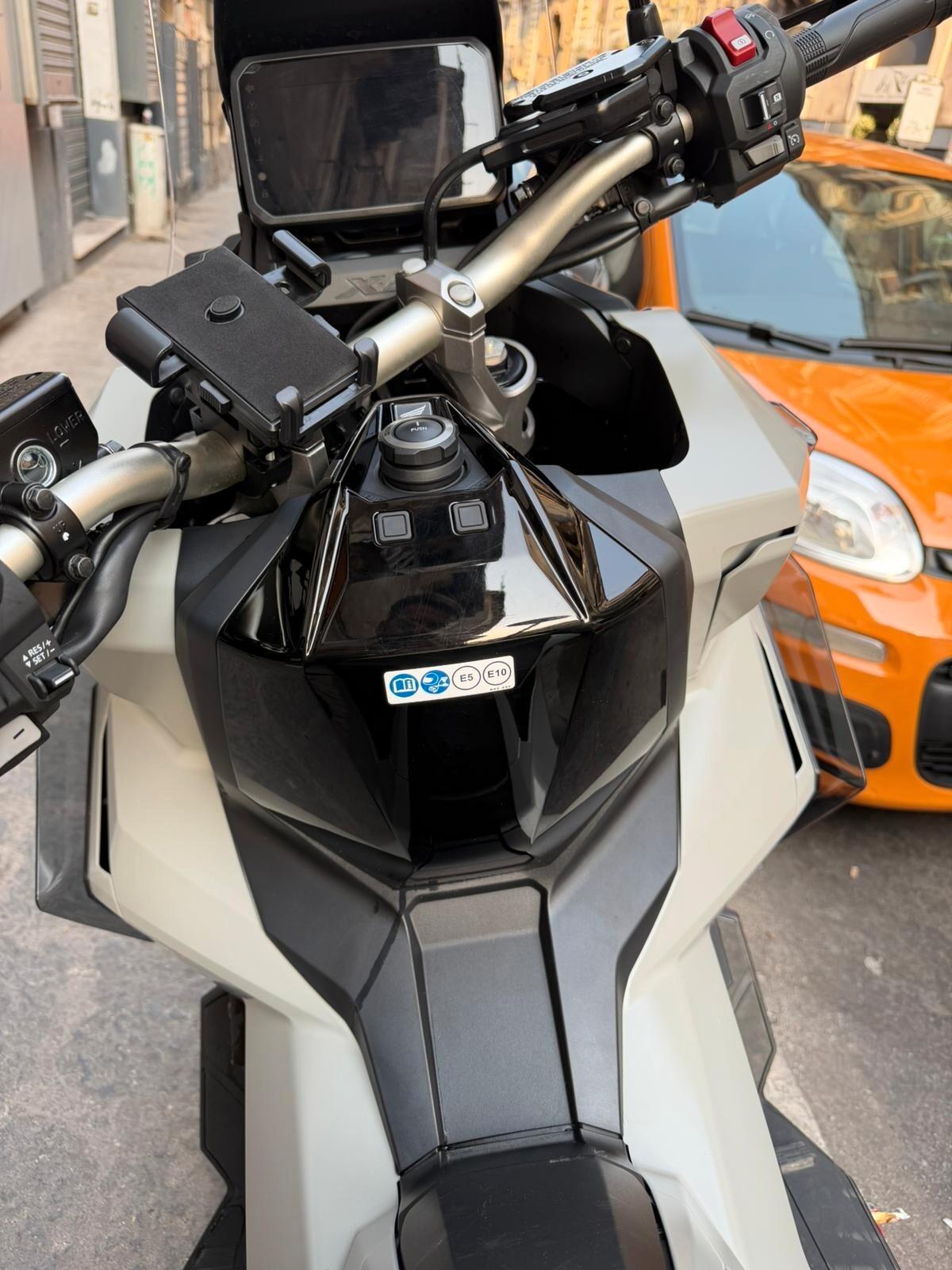 Honda X-ADV 750