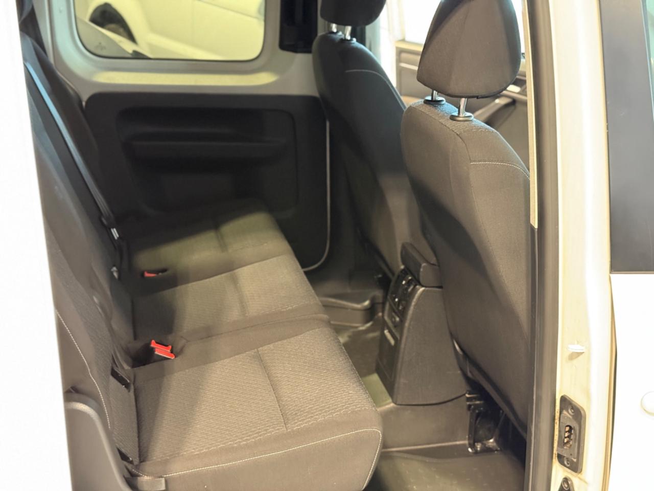 Volkswagen Caddy 1.6 TDI EURO 6!