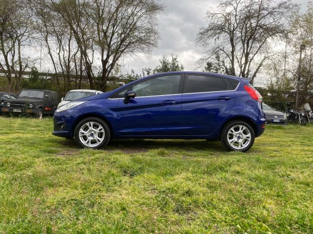 Ford Fiesta 5p Titanium * GPL * Super-Accessoriata * Neopatentati ok * 97cv 1.4 E6 VI