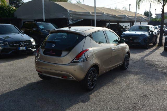 LANCIA Ypsilon 1.2 69 CV 5 porte S&S Gold