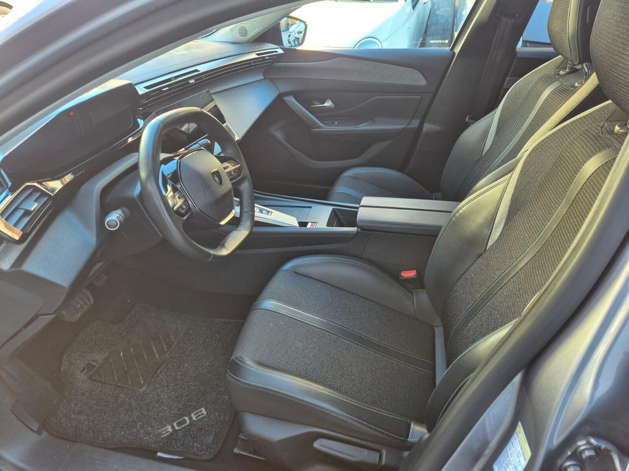 Peugeot 308 BlueHDi 130 S&S SW Allure