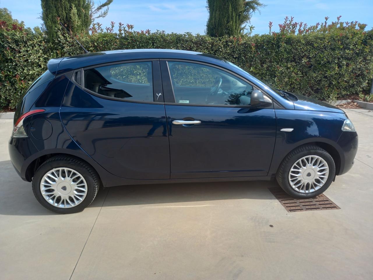 Lancia Ypsilon 1.2 69 CV