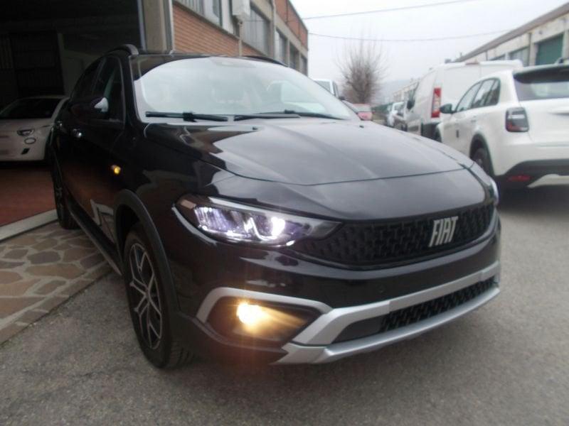 FIAT Tipo Cross 1.5 T4 130cv Hybrid DCT Cross 338.7575187 MASSARI MARCO KM. ZERO
