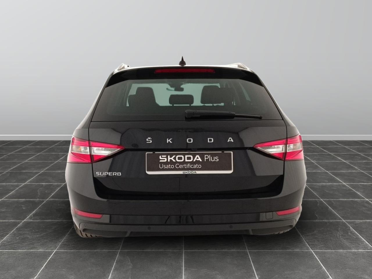 Skoda Superb wagon 2.0 tdi evo scr 150cv executive dsg