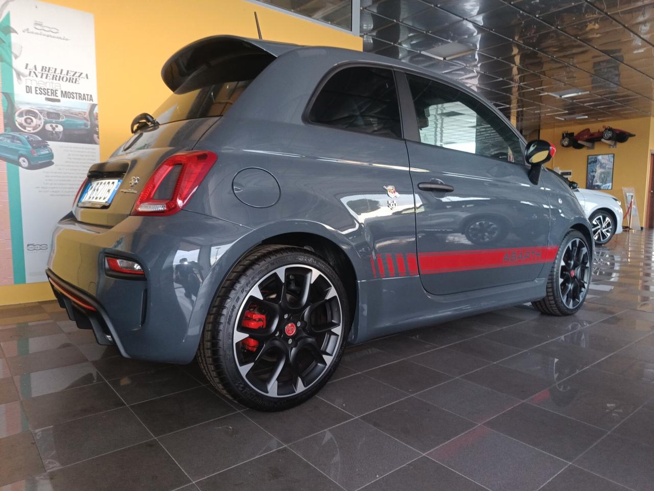 Abarth 595 1.4 Turbo T-Jet 180 CV Competizione