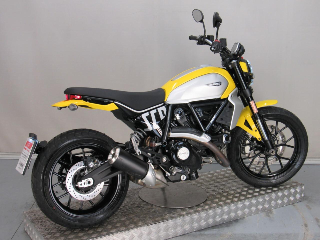 Ducati Scrambler ICON YELLOW
