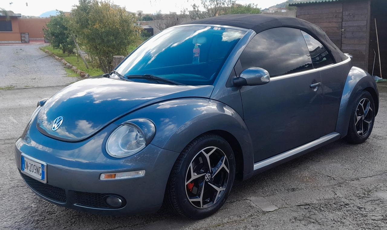Volkswagen New Beetle 1.6 Cabrio