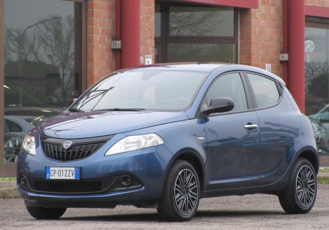 LANCIA Ypsilon 1.0 FireFly 5 porte S&S Hybrid Silver Plus