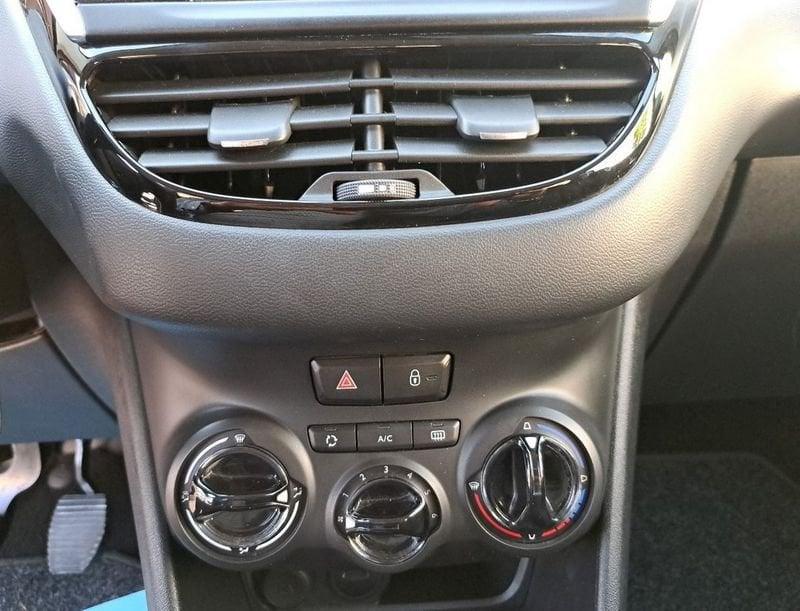 Peugeot 208 PureTech 82 5 porte Signature