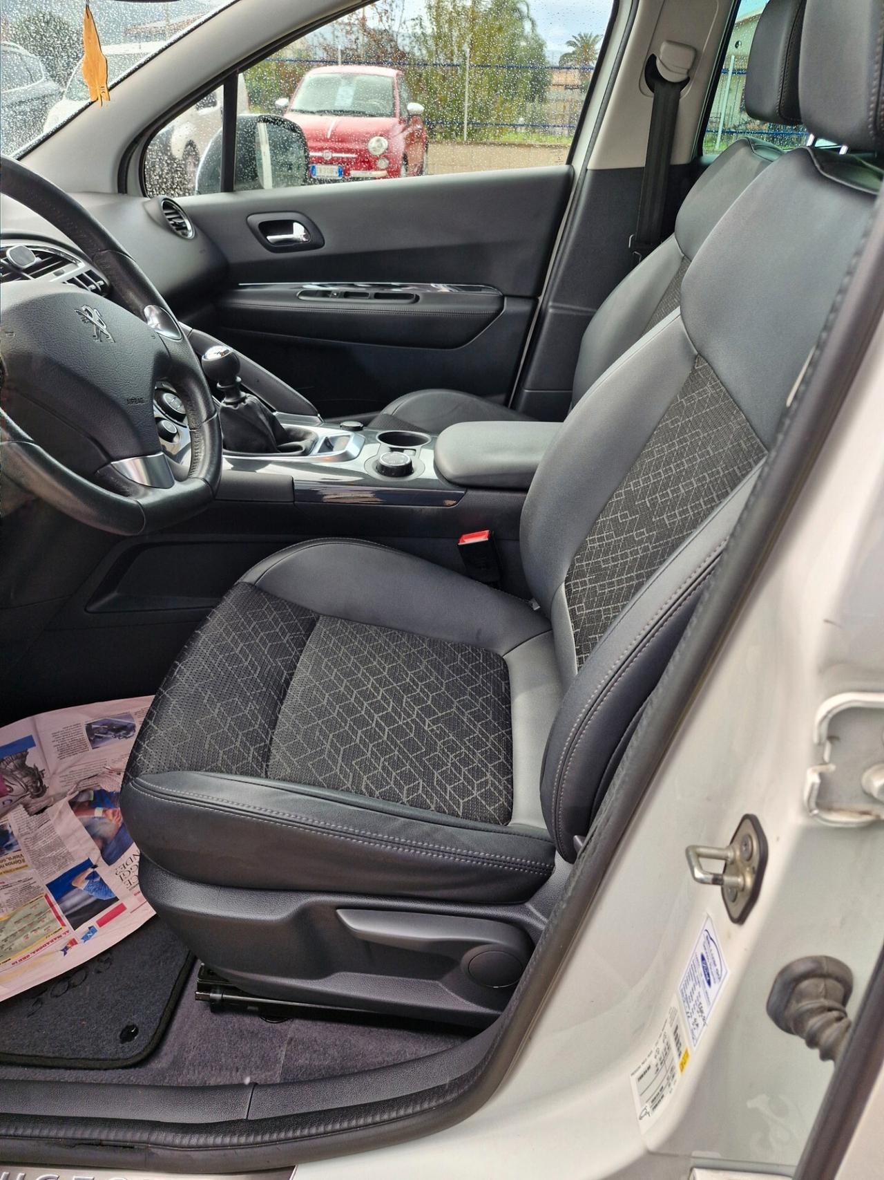 Peugeot 3008 1.6 HDi 115CV Allure