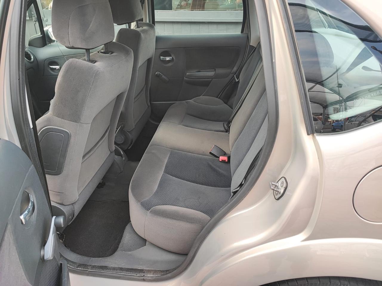 Citroen C3 1.1 Exclusive Style uni-pro