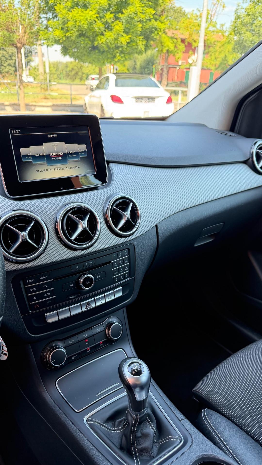 Mercedes-benz B 180 d Sport