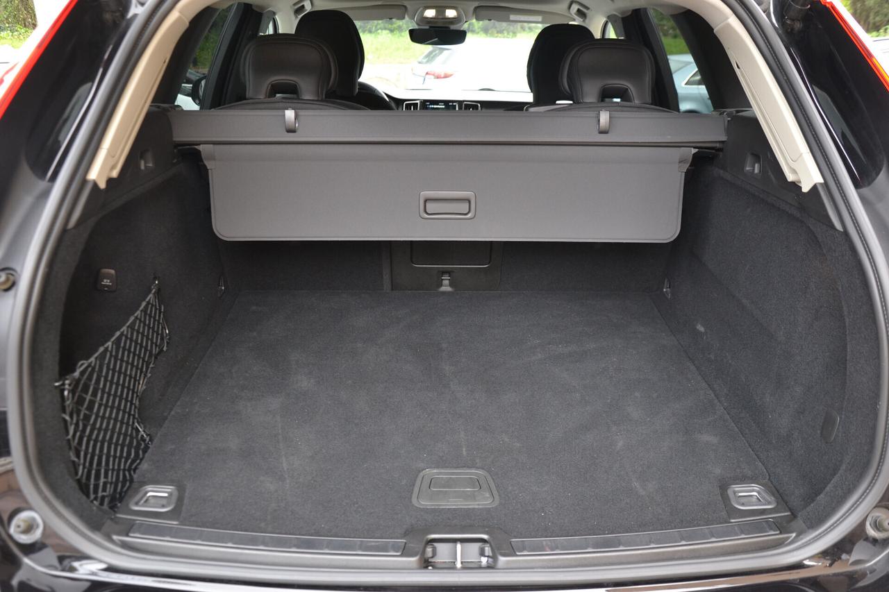 Volvo XC 60 2.0 HYBRID 197CV **PREZZO REALE**KM CERTI*UNIPRO'*