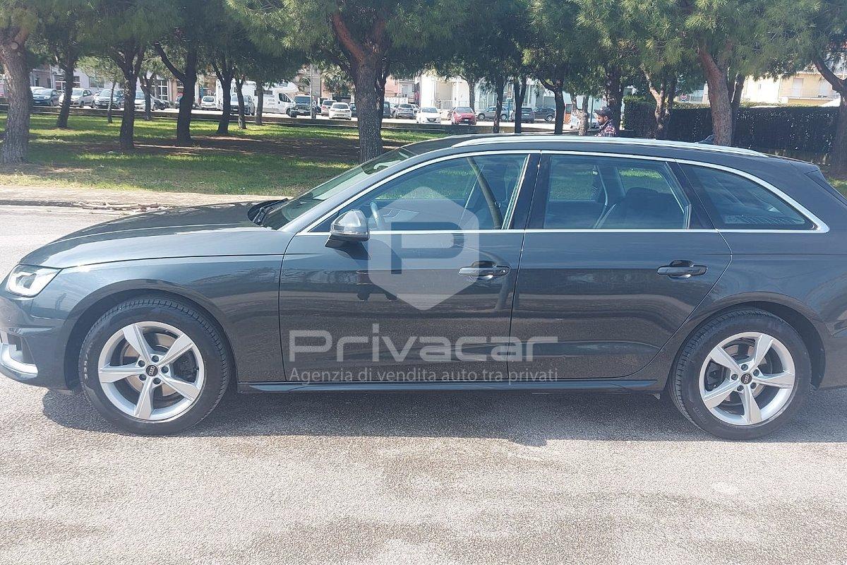 AUDI A4 Avant 30 TDI/136 CV S tronic Business Advanced