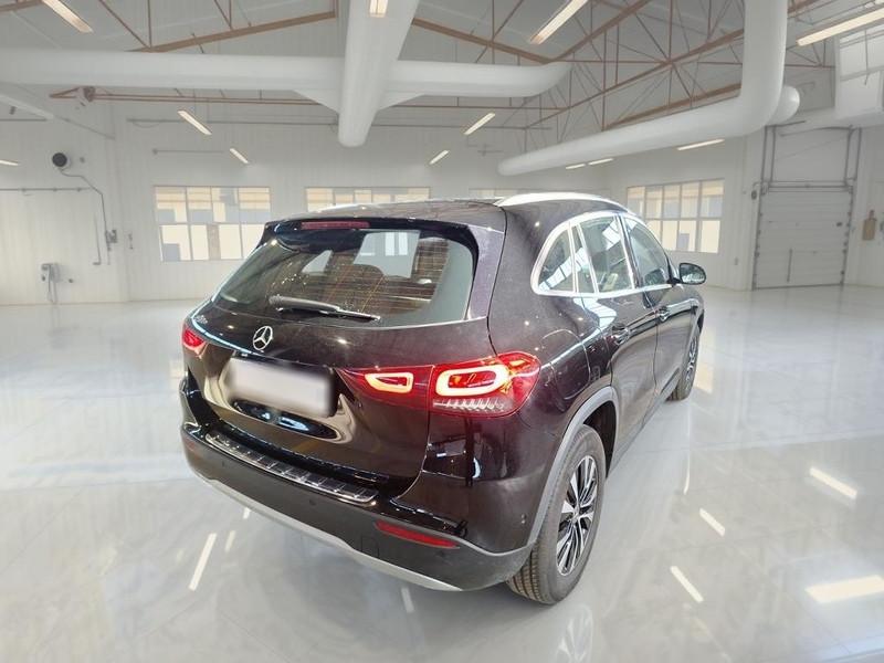 MERCEDES-BENZ GLA 250 e Plug-in hybrid Auto Business Extra
