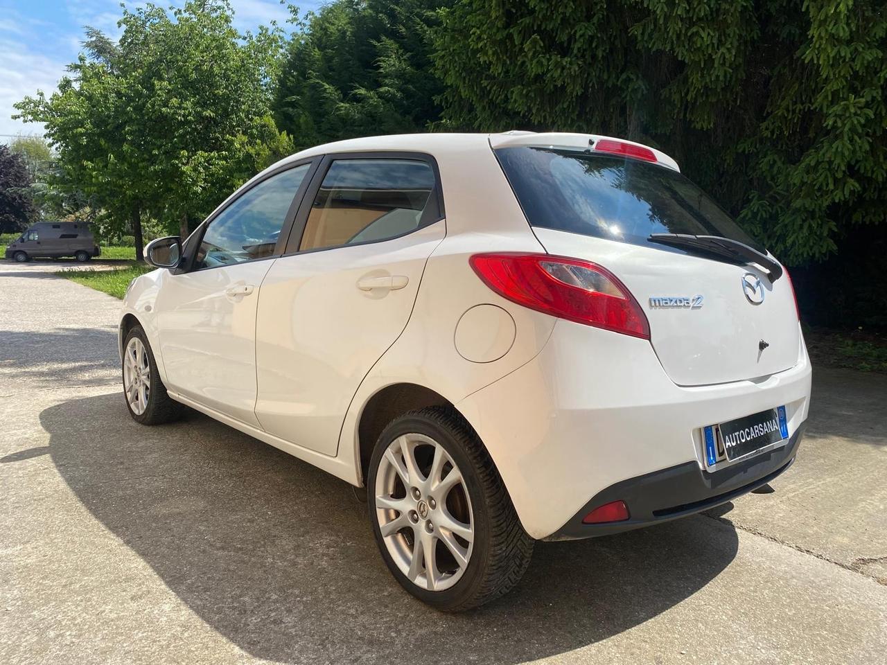 MAZDA 2 1.4 DIESEL PLUS MOLTO BELLA GUARDA