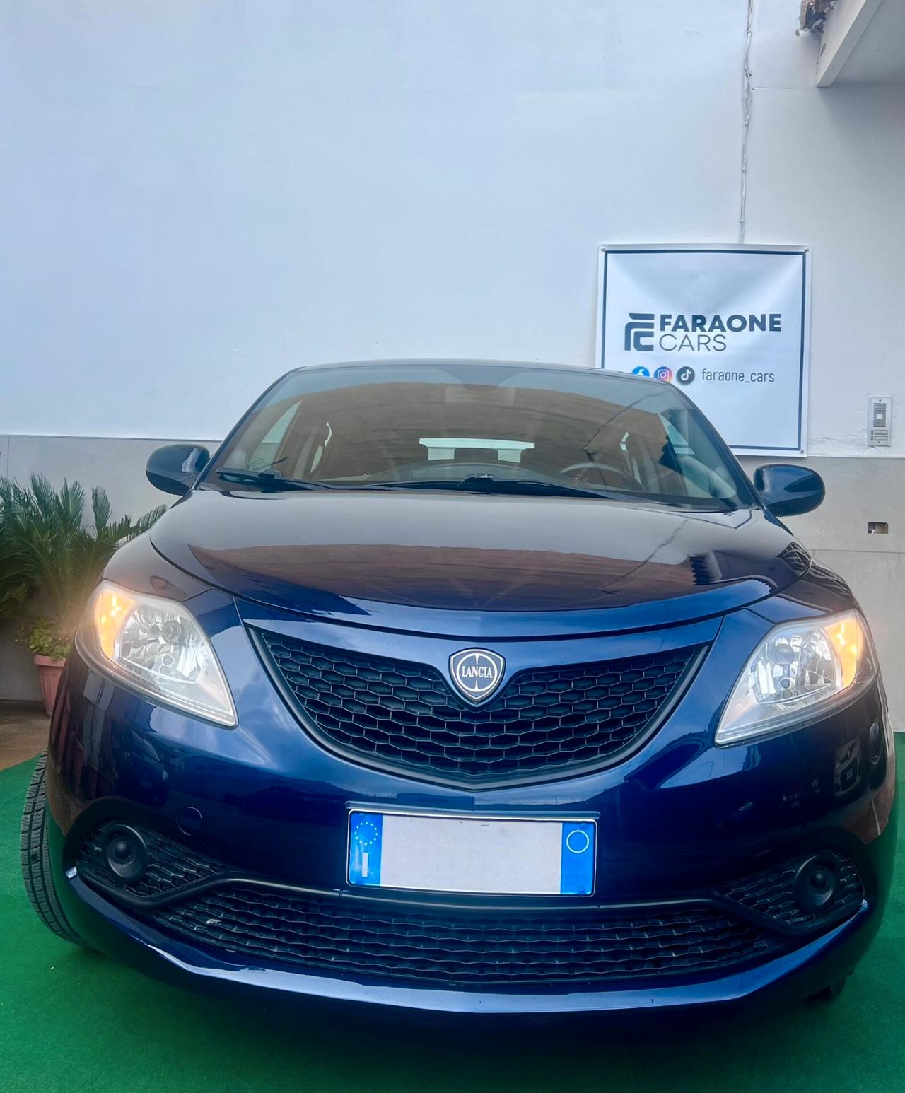 Lancia Ypsilon 1.2 69 CV 5 porte S&S Platinum