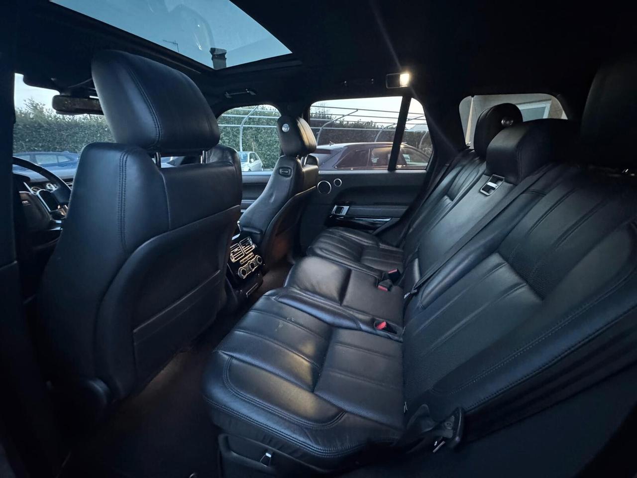 Land Rover Range 4.4 SDV8 Vogue