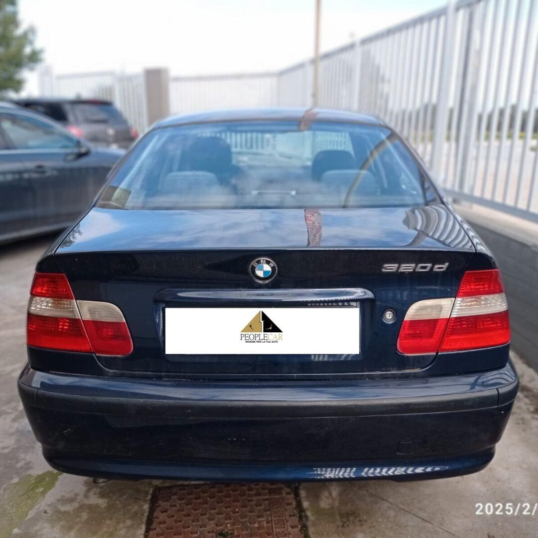 BMW Serie 3 320d turbodiesel cat 4 porte Futura