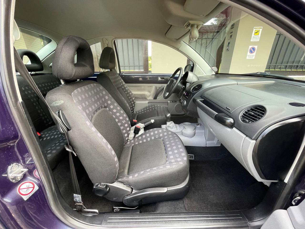 Volkswagen New Beetle 1.6 *SOLO 59000 KM*