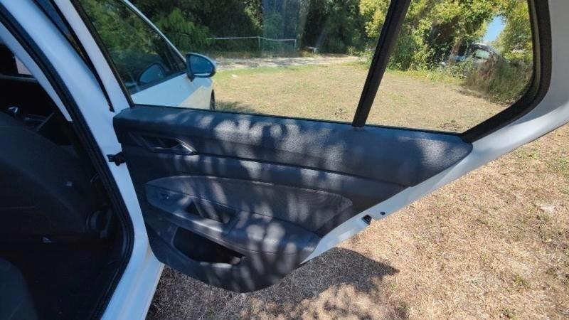 Volkswagen Golf 1.5 Life 130CV