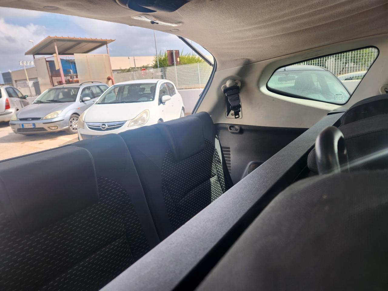 Nissan Qashqai +2 2.0 dCi 7 POSTI
