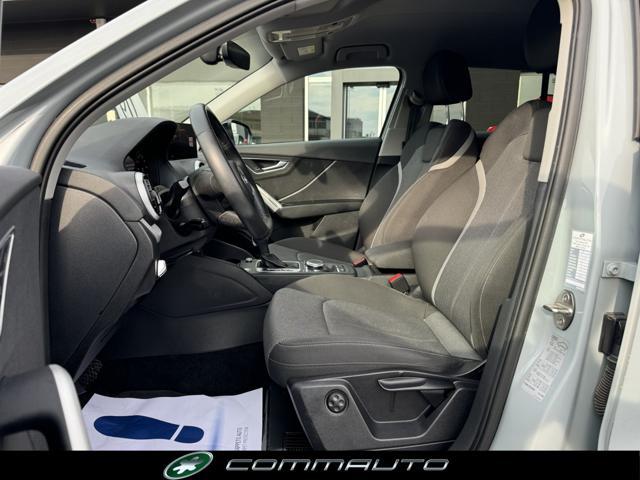 AUDI Q2 30 TDI S tronic Identity Black