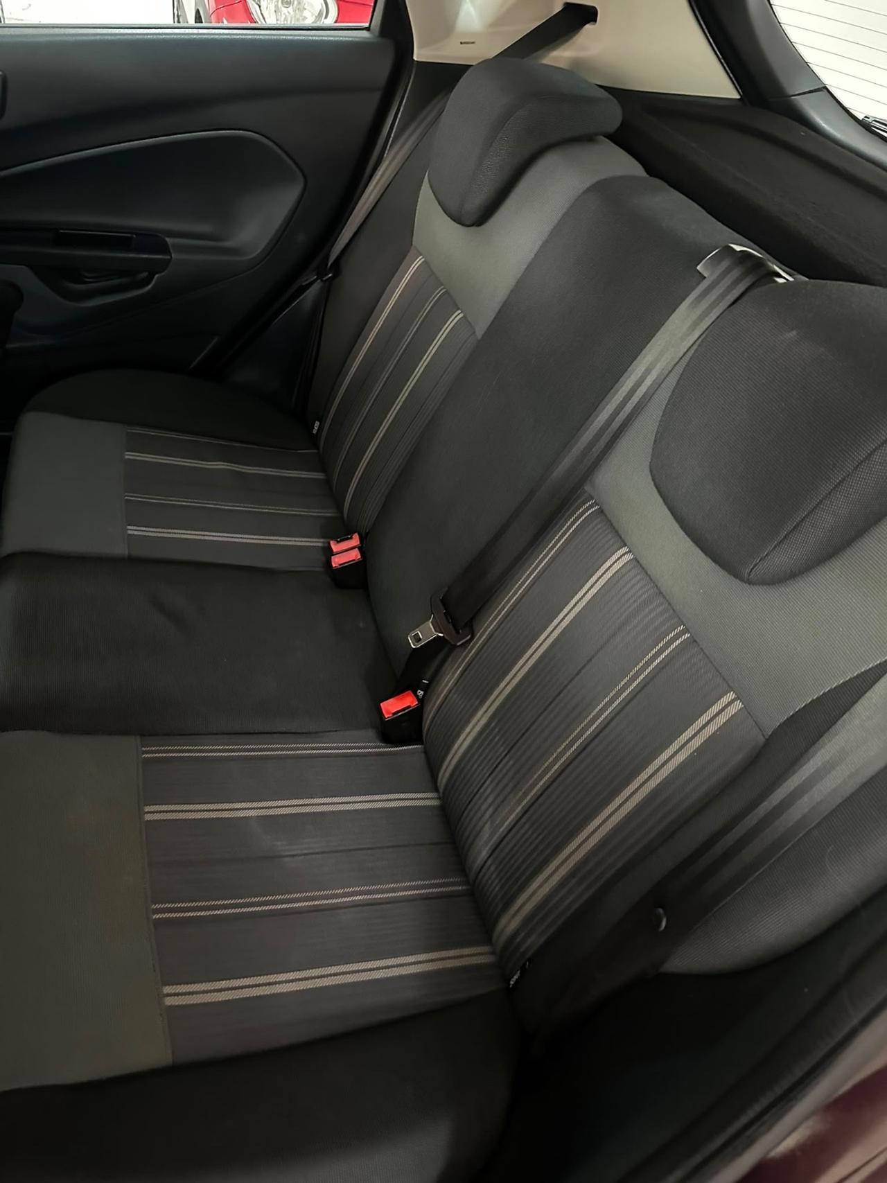 Ford Fiesta 1.4 5 porte Bz.- GPL Titanium