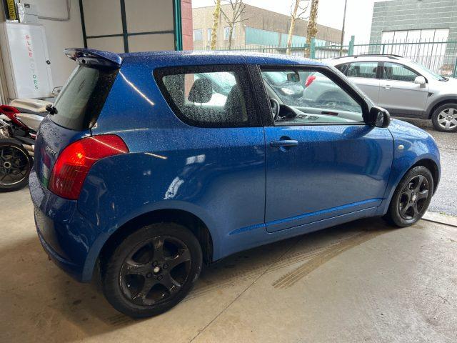 SUZUKI Swift 1.3