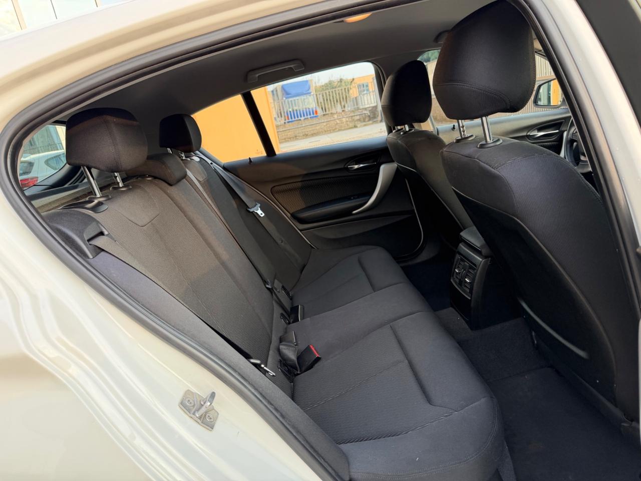 Bmw 116 116d 5p. Efficient Dynamics Sport