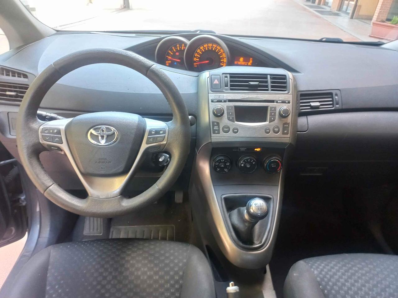 Toyota Verso 2.0 D