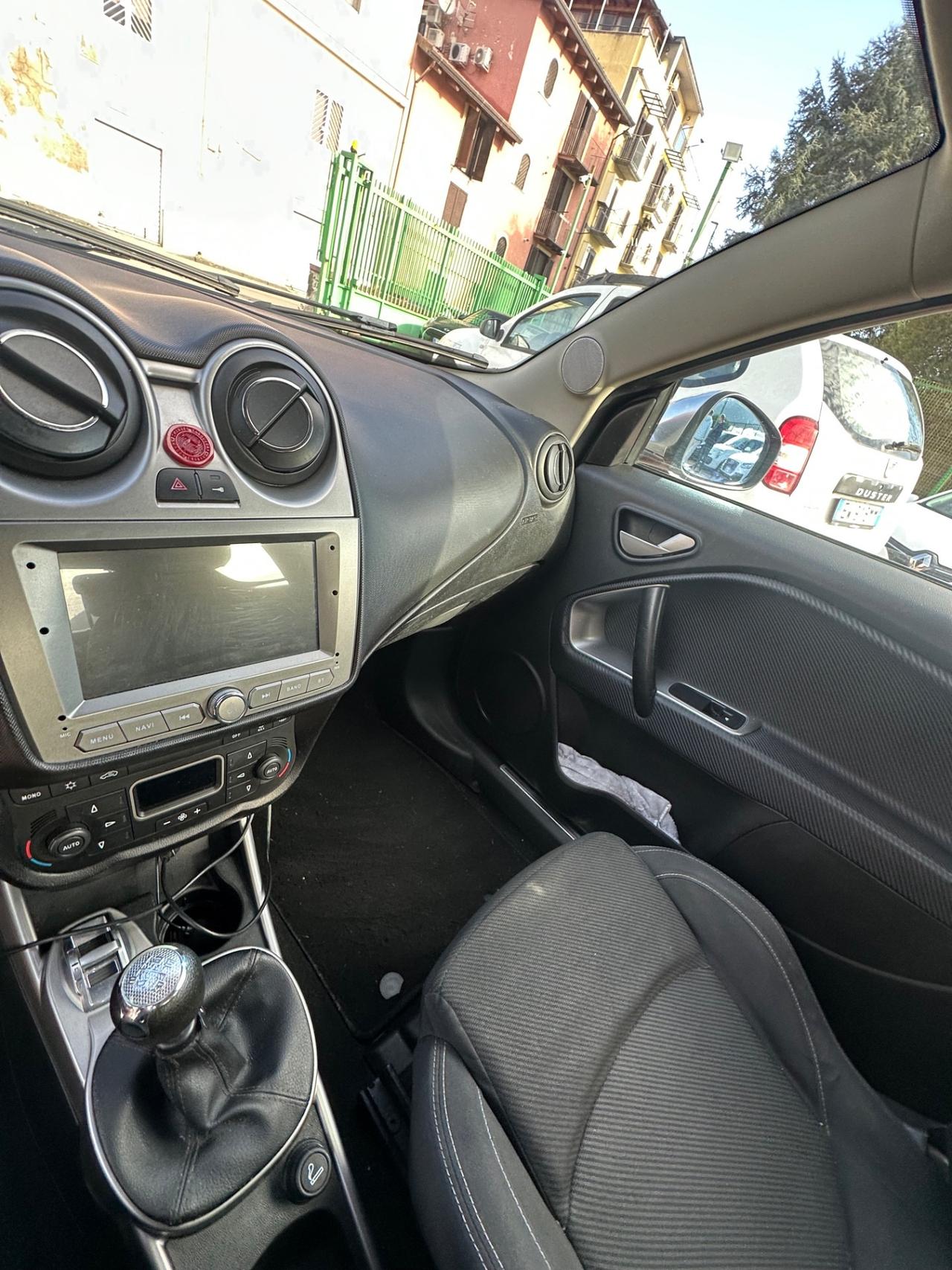 Alfa Romeo MiTo 1.3 JTDm-2 95 CV S&S Distinctive Sport Pack