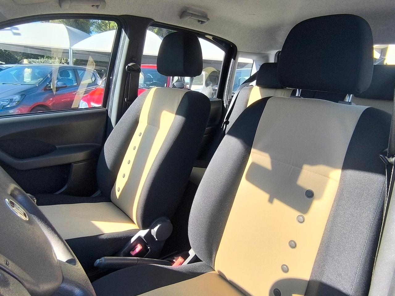 Fiat Panda 1.3 MJT 16V DPF 4x4 Climbing