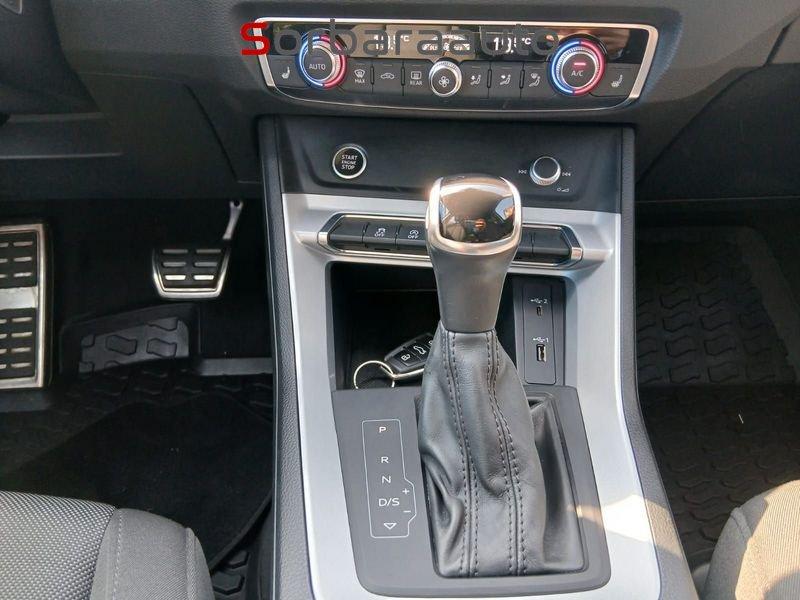 Audi Q3 Q3 40 2.0 tfsi Business Advanced quattro s-tronic.