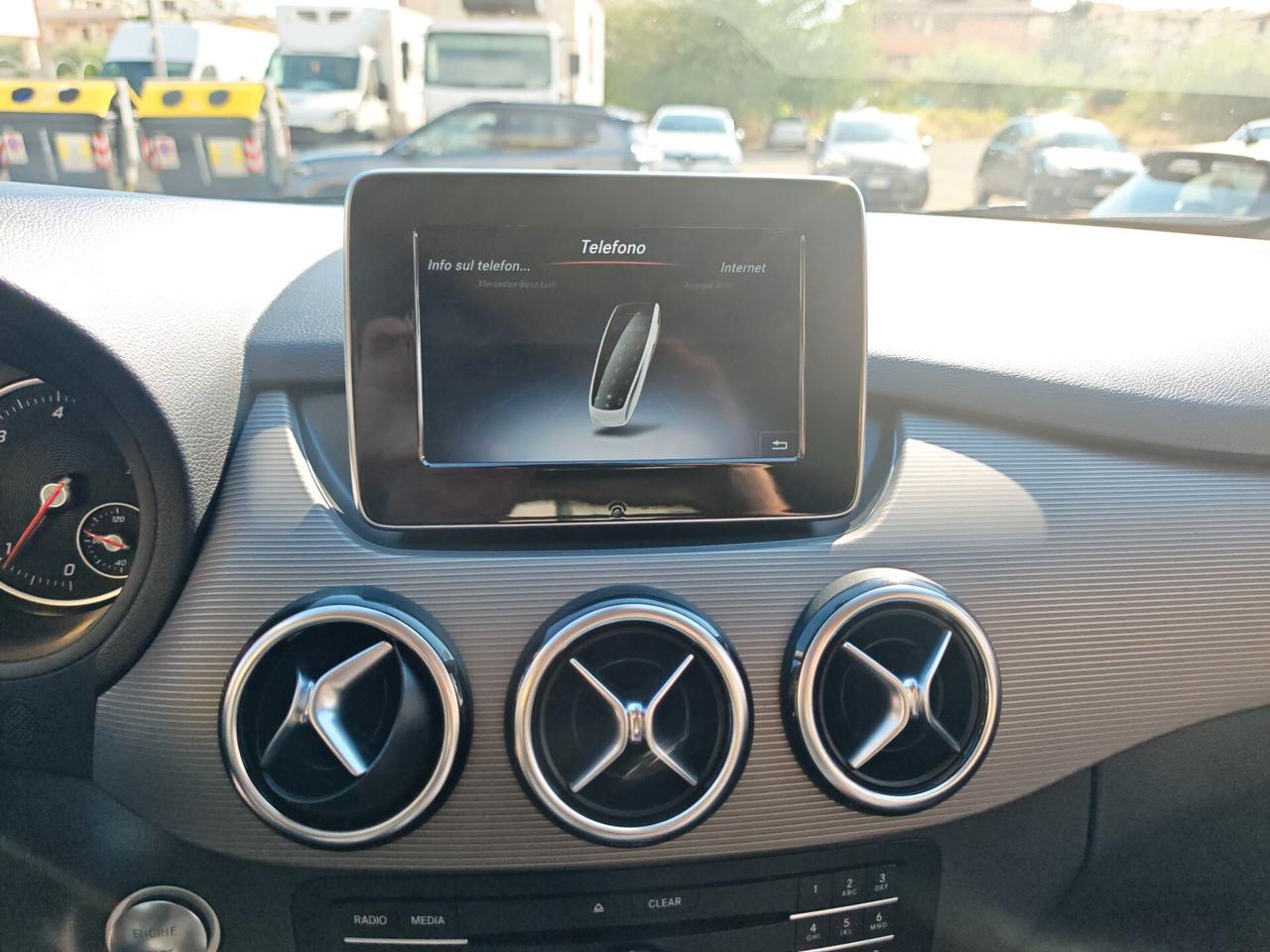 Mercedes-benz A 180 d Premium