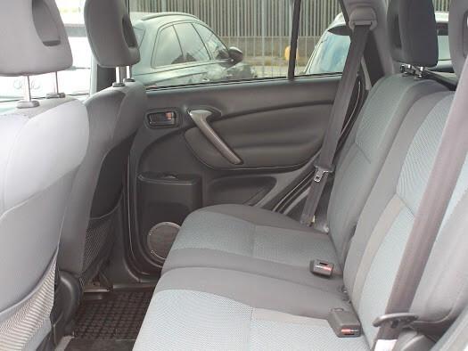 Toyota RAV 4 RAV4 2.0 16V cat 5 porte Sol