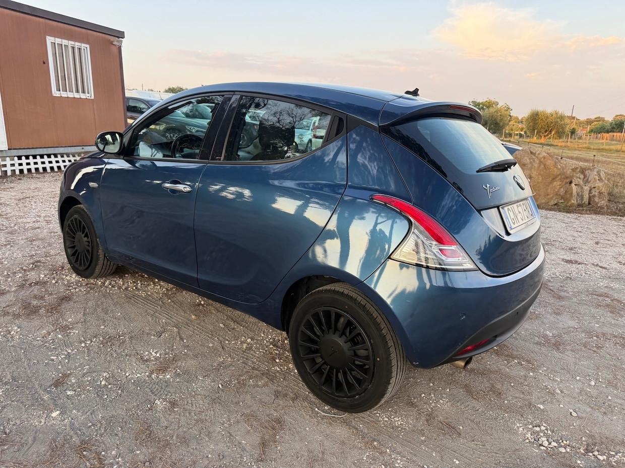 Lancia Ypsilon 1.0 FireFly 5 porte S&S Hybrid