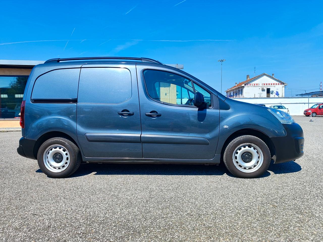 Peugeot Partner 1.6 bluehdi Euro 6 - Autom. - 3 posti