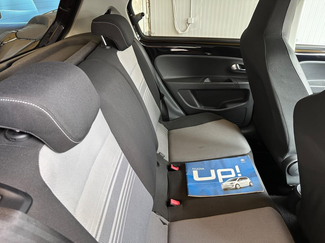 Volkswagen up! 1.0 Benzina 75 Cv