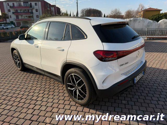 MERCEDES-BENZ EQA 250 Premium Plus