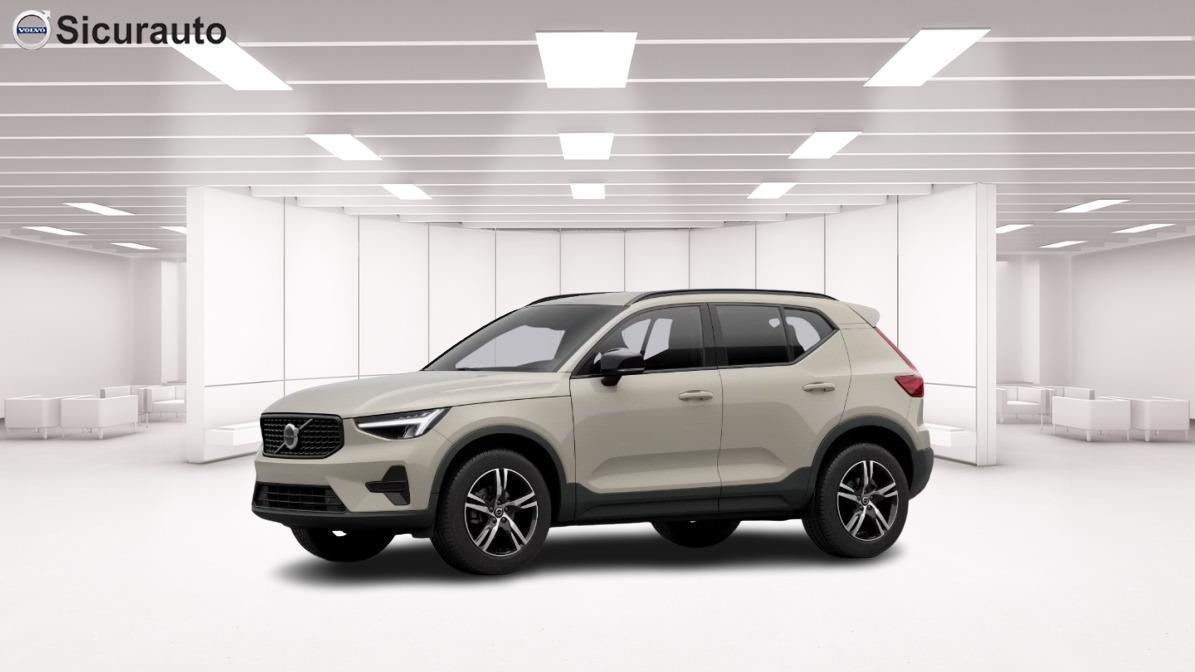 VOLVO Xc40 B3 Mild Hybrid Automatico Plus Dark