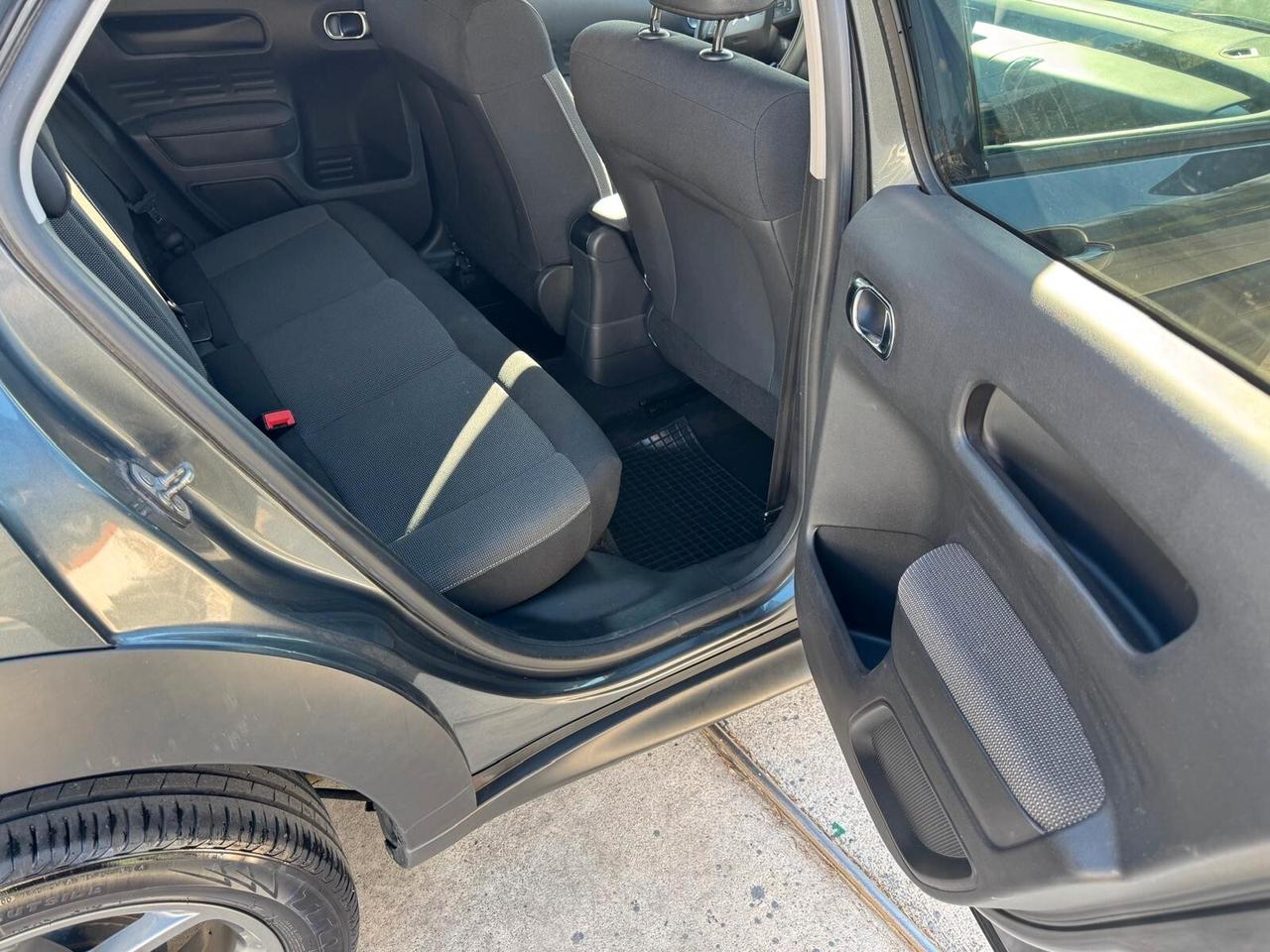 Citroen C4 Cactus BlueHDi 100 Shine
