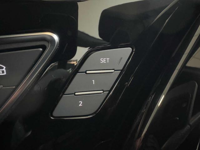 AUDI Q4 e-tron Q4 SPB 40 e-tron S line edition