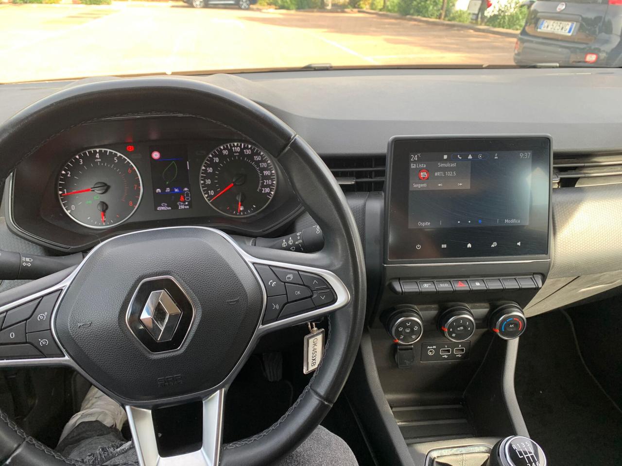 Renault Clio 2023 garantita 12 MESI