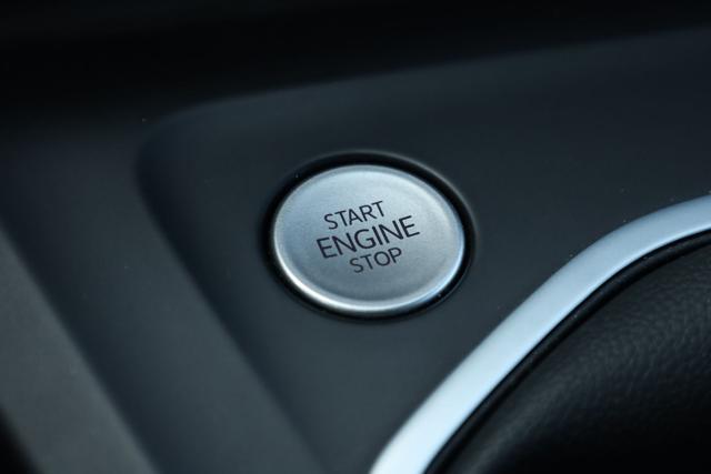 VOLKSWAGEN Golf 2.0 TDI 115 CV SCR Life