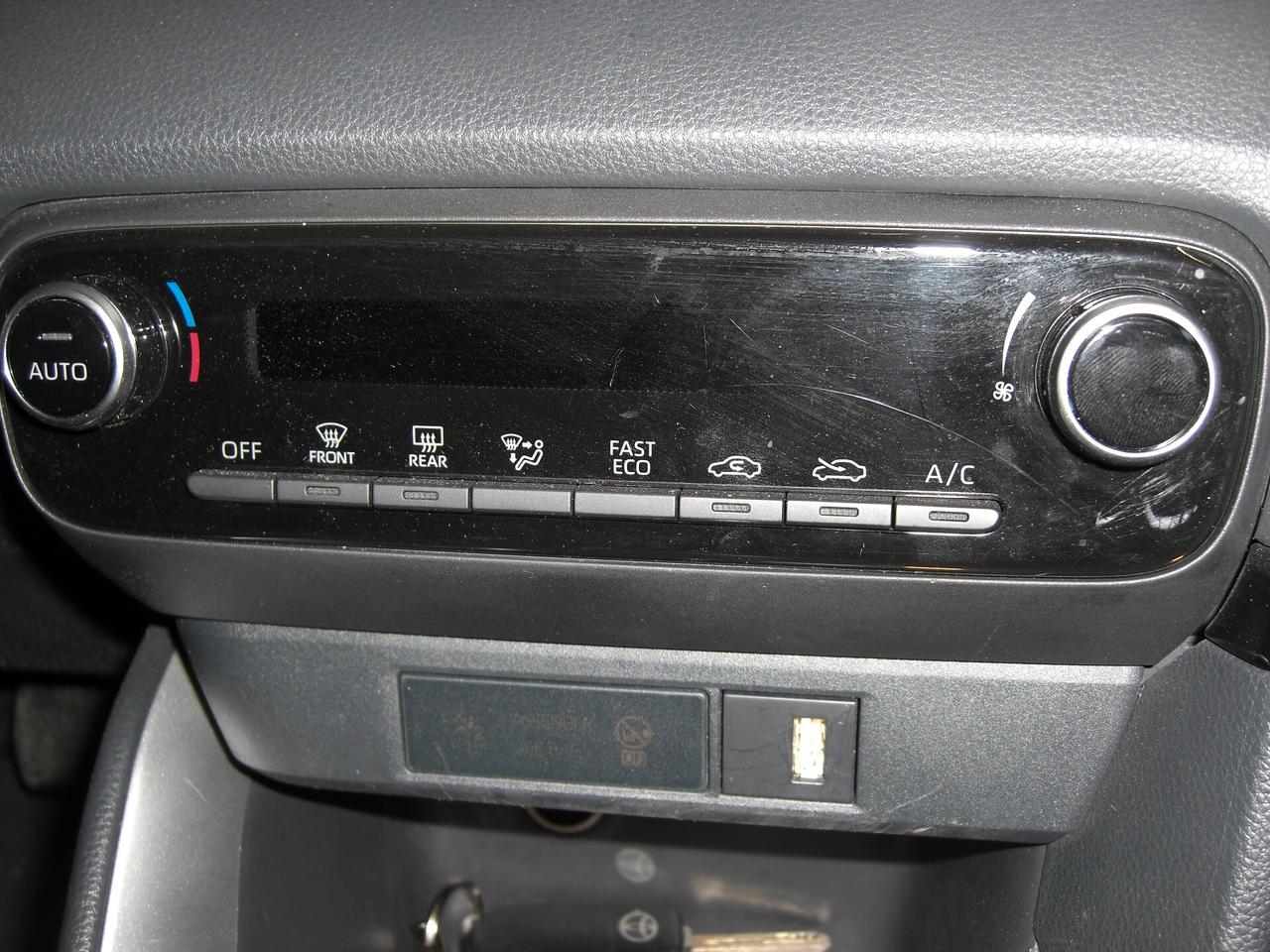 Toyota Yaris 1.5 Hybrid 5 porte